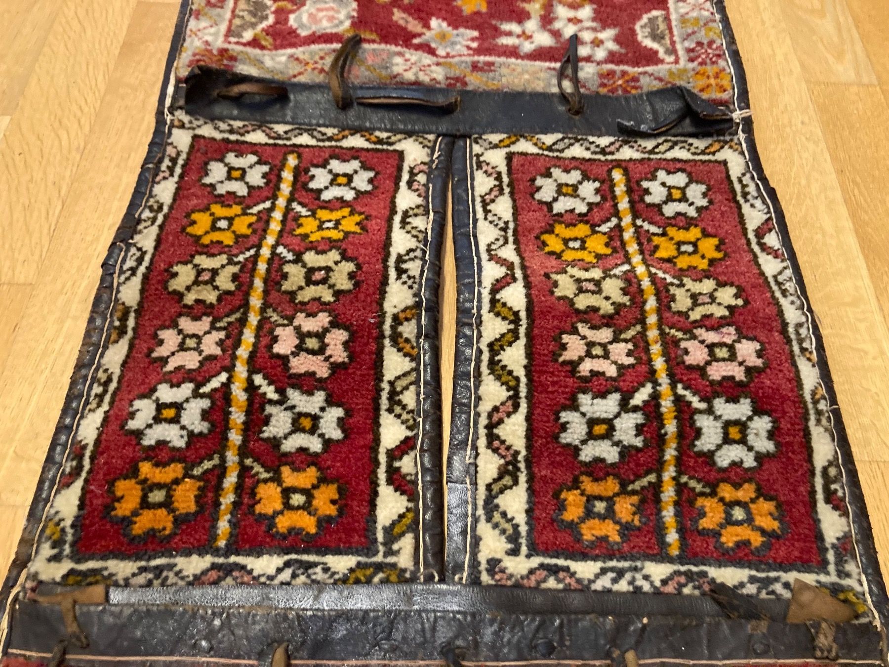 Tappeti: Wandteppich, antike Satteltasche, ca. 45x125 cm – Usato da Domat/Ems venduto da Stein_und_Holzbruch 2