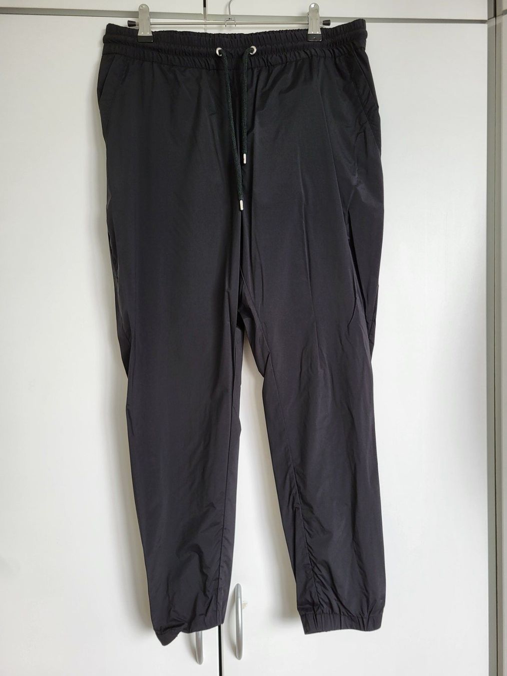 Peak Performance Completi & Tailleur: Peak Performance Damen Trainingsanzug, Gr. M/S - schwarz – Usato da Baar venduto da clar6 6