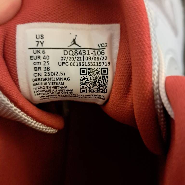 Scarpe da uomo: Basketballschuhe Grösse 40 – Usato da Neftenbach venduto da sam_jbb5 3