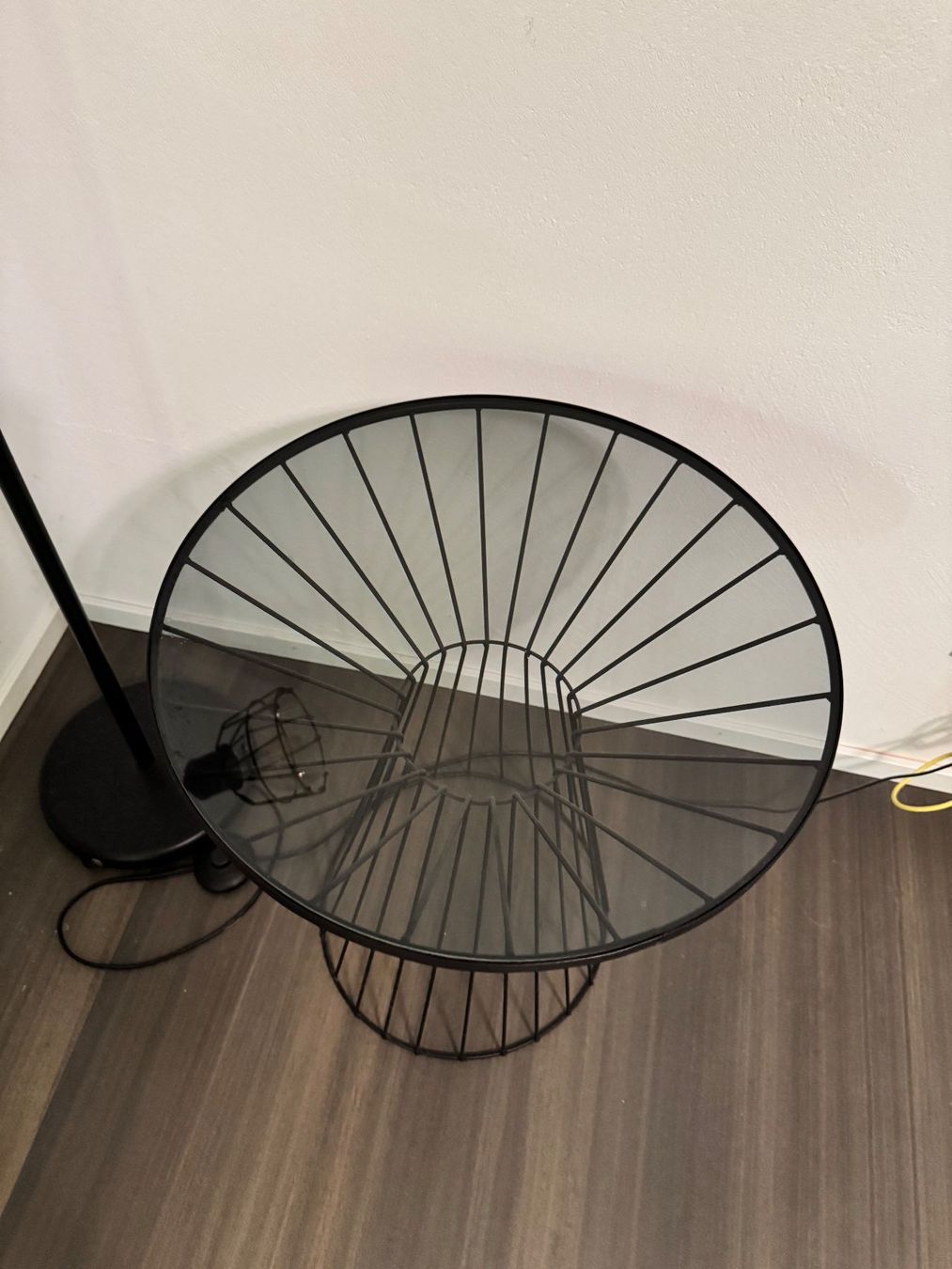 Tische: Salontisch Schwarz Glas/Metall – Gebraucht aus Buttwil von Polina_Belin 1