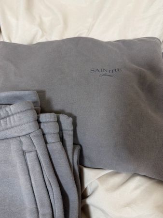 Saintre Studios Jogginganzug Grau Gr.S - Stylisch!