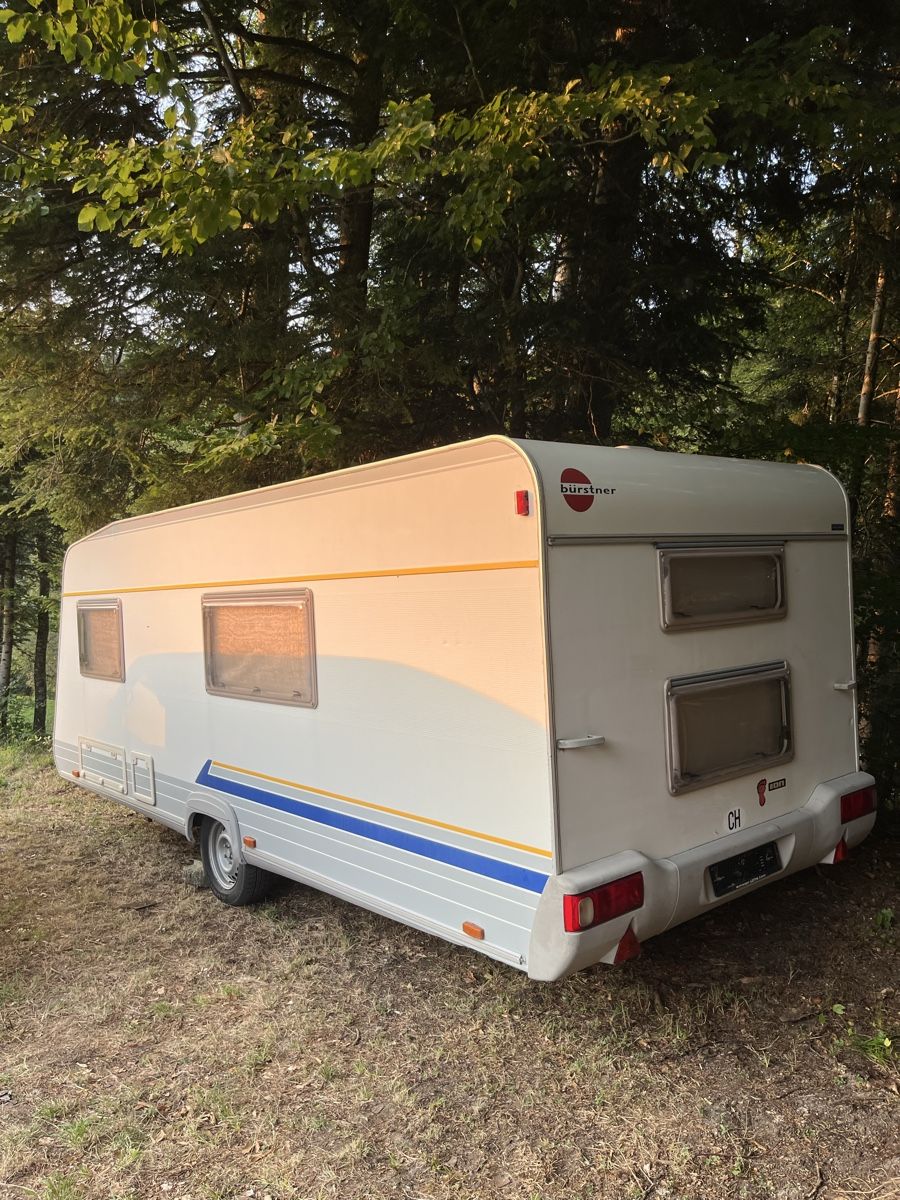 Rimorchi: Wohnwagen Bürstner Ventana 540 TK – Usato da Teufen AR venduto da gia_lk2f