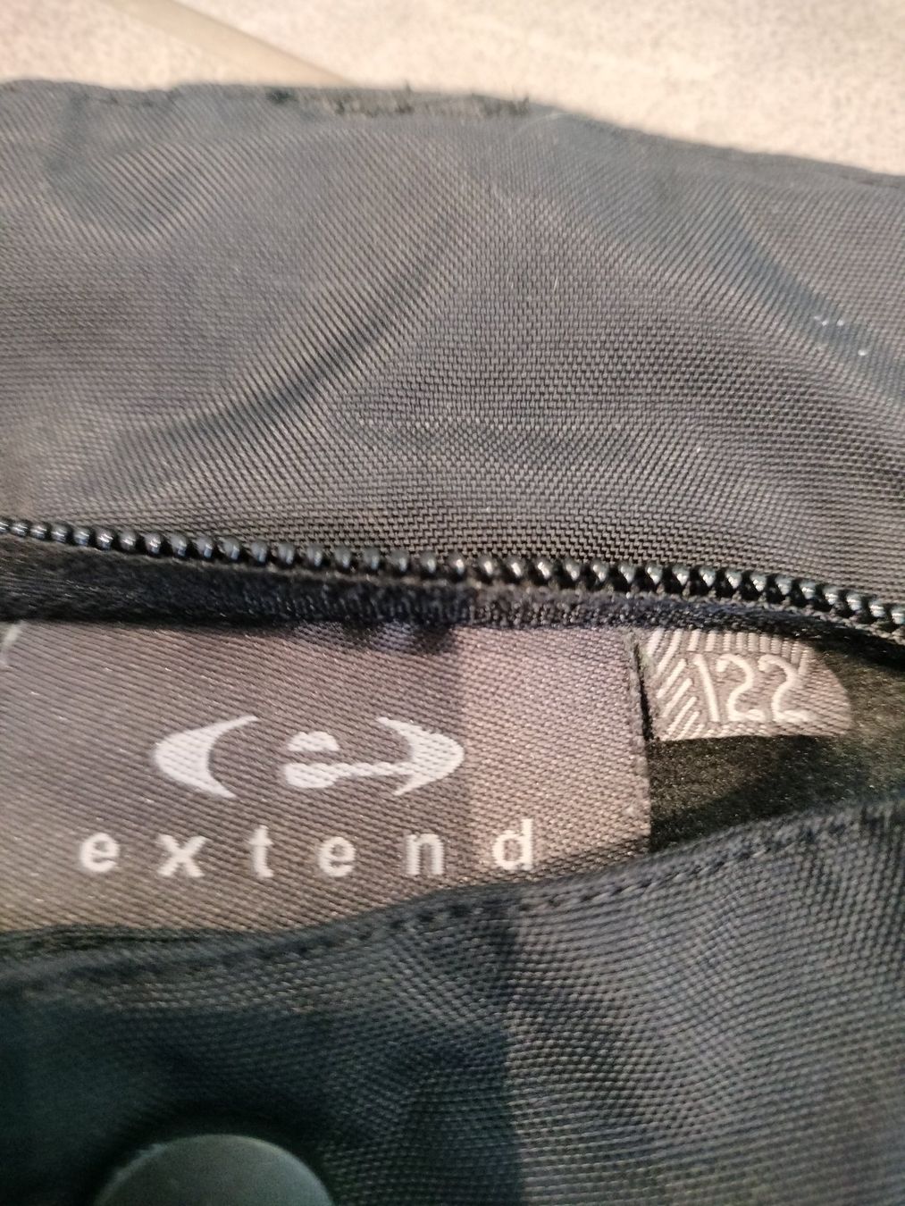 Pantaloni: Kinder-Skihose Grösse 122 – Usato da Neftenbach venduto da TheKringel 1