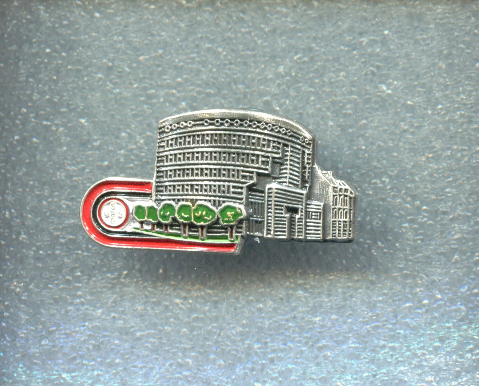 Placchette & Badge: UBS Bank  Lim. 1154/2000 – Usato da Winterthur venduto da Sammleroase