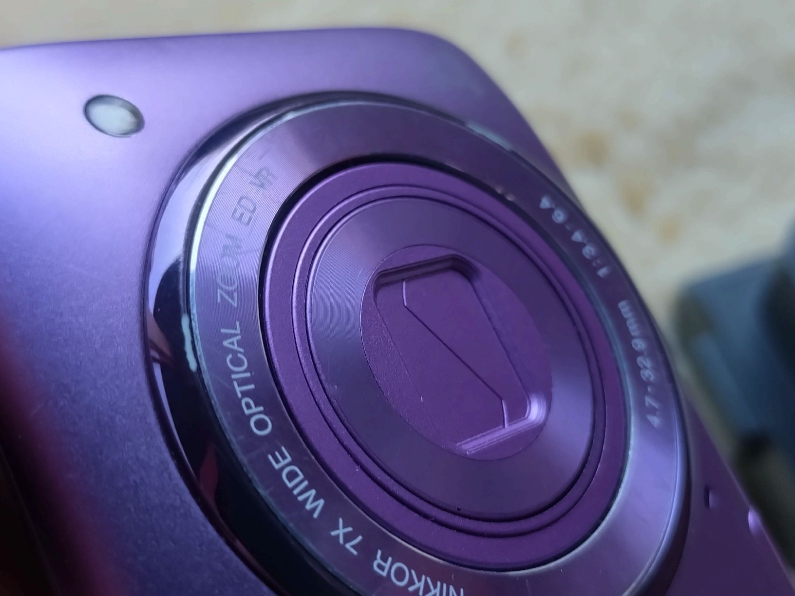 Nikon Kamera:  Nikon Coolpix S3500 violet Working Good  – Gebraucht aus Farvagny-le-Grand von LaCaverne 4