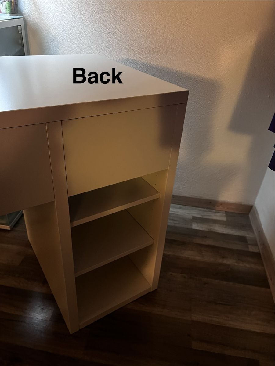 Schreibtische: Schreibtisch – Gebraucht aus Freienbach von moc_xn8y 3