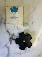 Tankdeckel mit Schlüssel, Oldtimer
