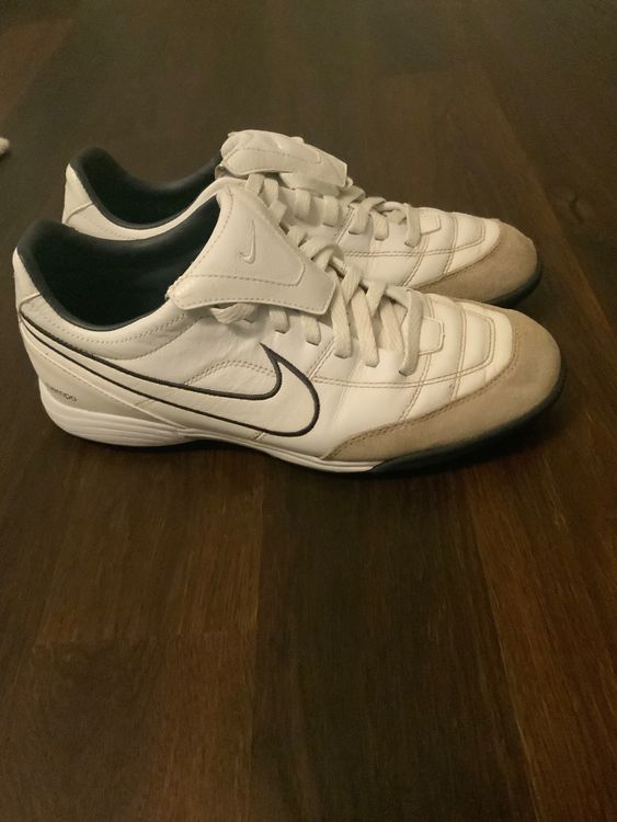 nike tiempo gr 42