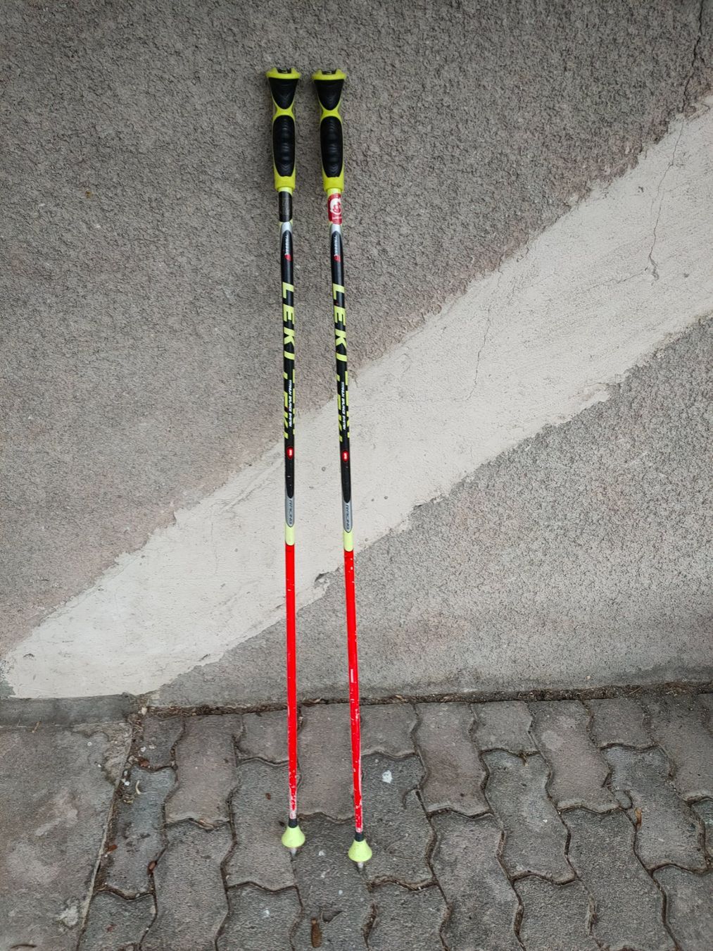 Leki Bastoncini da sci: Leki Skistöcke 115cm – Usato da Les Moulins venduto da alicia017 1