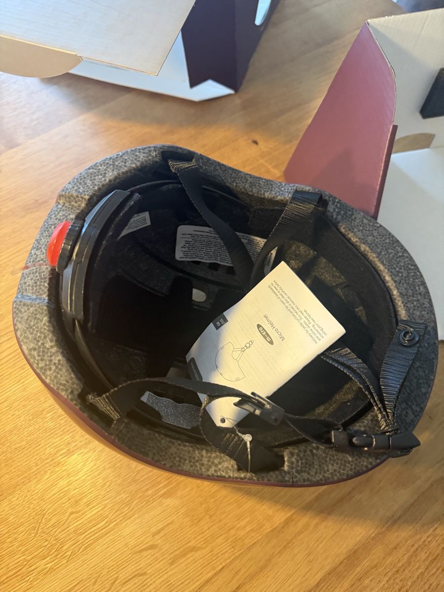 Micro Caschi: Micro Helm – Nuovo e nell'imballaggio originale da Staad SG venduto da dali_at 4