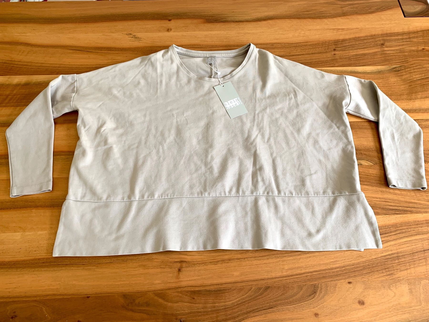 Kleinbasel Maglioni & Felpe: Kleinbasel exklusiver beiger hochwertiger  Pullover Grösse M – Nuovo e nell'imballaggio originale da Meiringen venduto da Stuffandmore 1