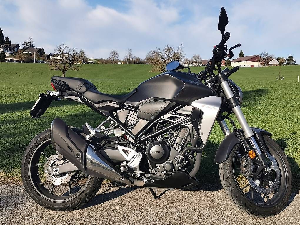 Honda Strada: Honda CB 300r – Usato da Uerzlikon venduto da schneeschue 2