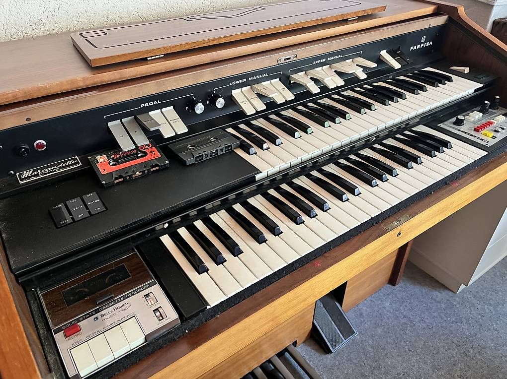 Strumenti musicali: Orgel Heimorgel Farfisa Partner 15 – Usato da Schaffhausen venduto da Cmoonlight 2