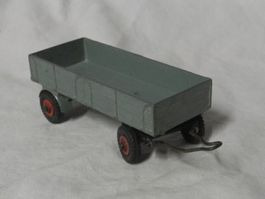 DINKY TOYS  GROSSER ANHÄNGER  REMORQUE LEICHT BESPIELT