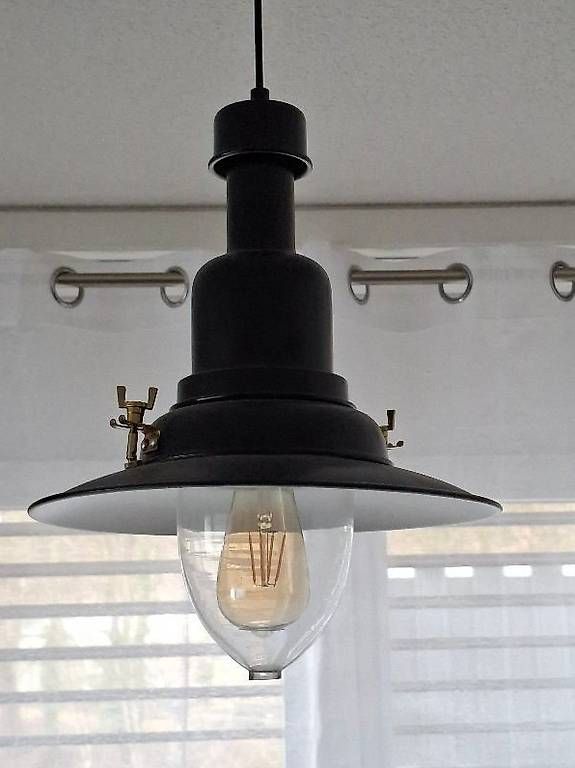 Kronleuchter & Deckenlampen: Deckenlampe aus Metall mit Leuchtmittel – Gebraucht aus Bern von Acdia