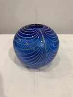 Murano Glasvase in Kobaltblau mit weissem Spiraldekor