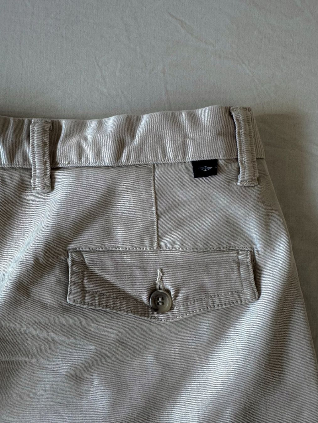 Pantaloni: Vintage Dockers shorts, Off-White, 34 – Usato da Vilters venduto da Sidsel_M 3