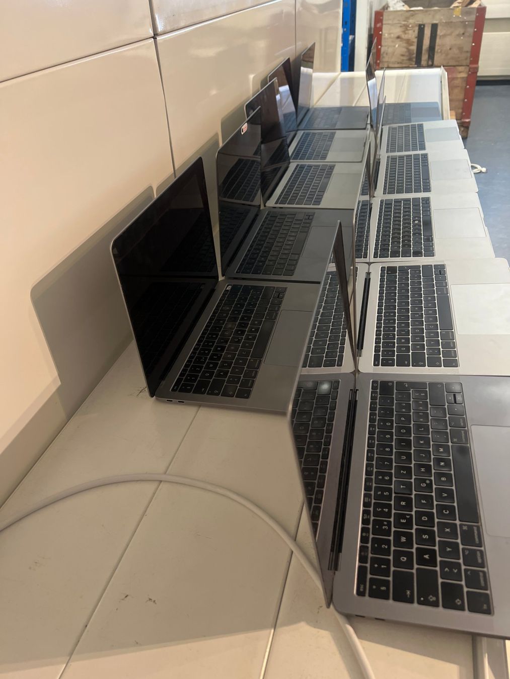 Apple Notebook: 20 Defekte MacBooks Bundle – Difettoso da Dietikon venduto da speedkauf 3