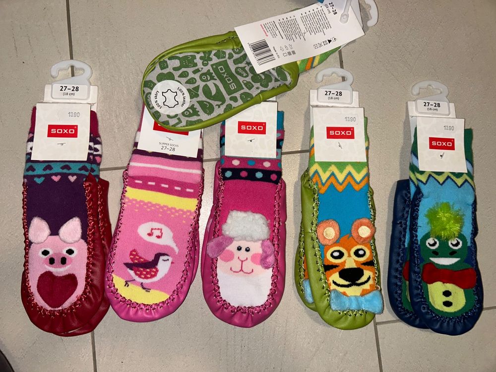 Lotti & Set di vestiti: Lot de 1700 vêtements neufs enfants (0-14 ans) CHF 16'500 – Nuovo (secondo la descrizione) da Fleurier venduto da Melon06 7