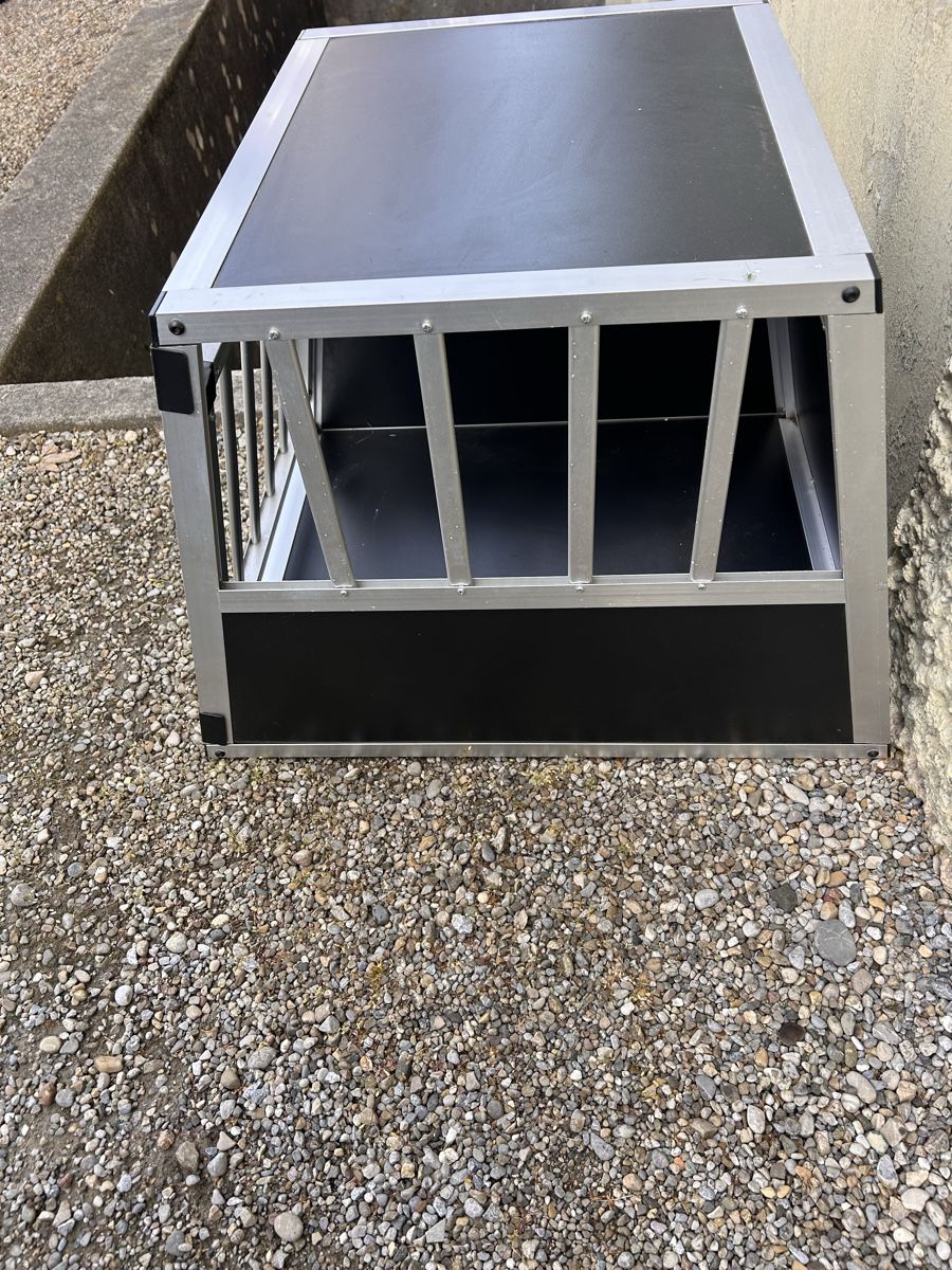 Gabbie, trasporto & Sicurezza: Hunde Transportbox – Usato da Herisau venduto da langohrenglueck 1