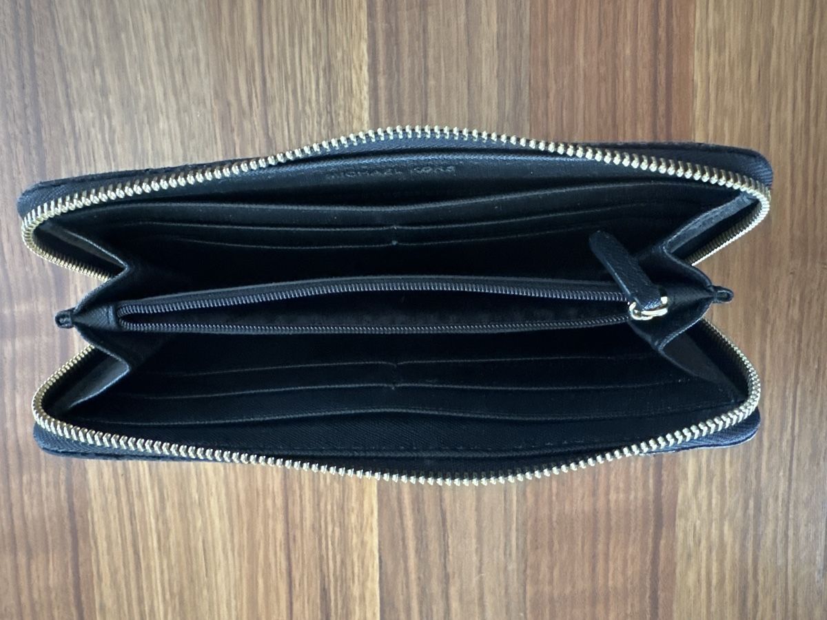 Michael Kors Portamonete: Michael Kors Portemonnaie TOP – Usato da Wangen SZ venduto da futura14 2