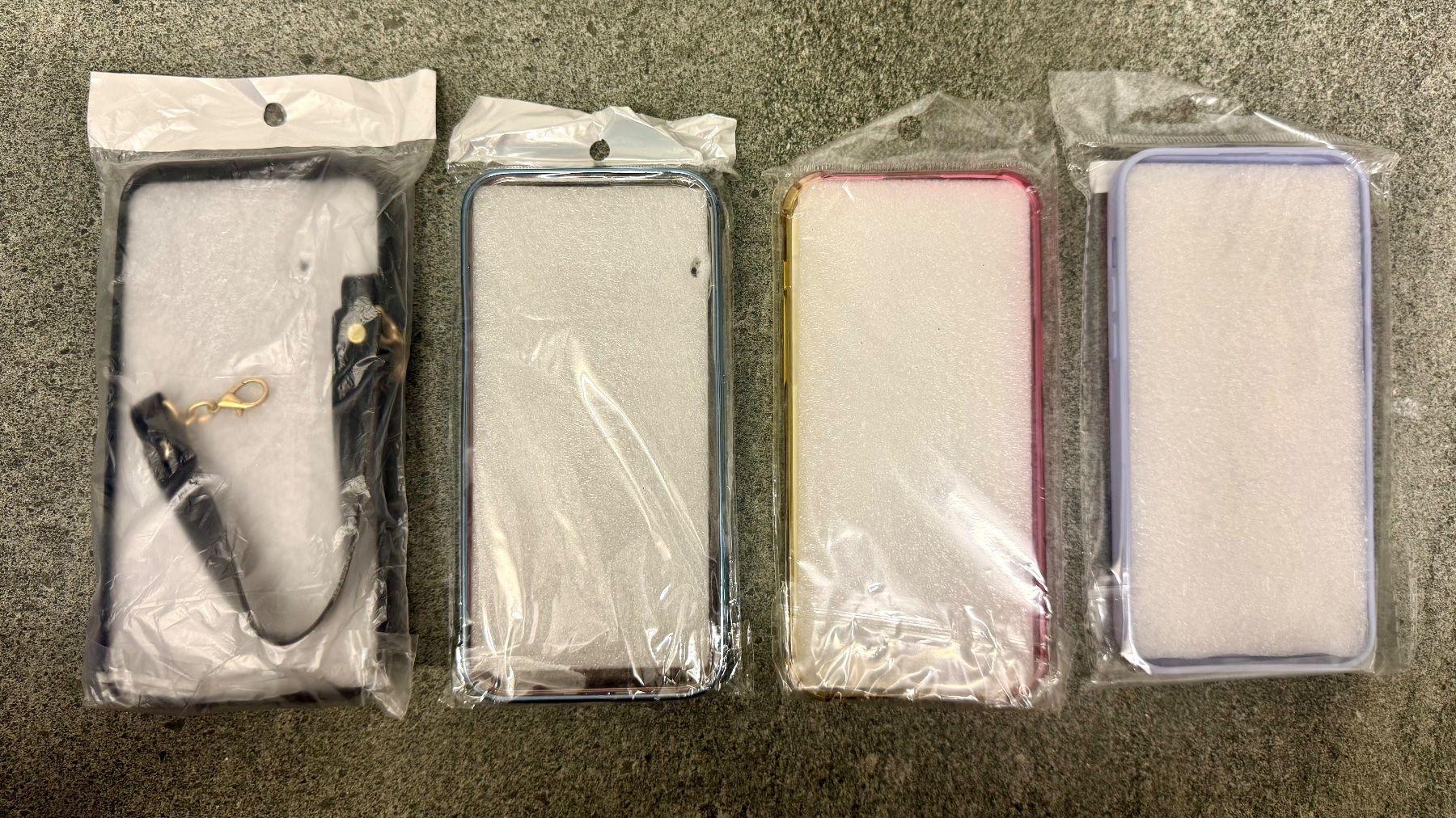 Apple Cover & Protezioni schermo: 4-er Set Handy-Hüllen iPhone 14 Pro Max, NEU – Nuovo e nell'imballaggio originale da Suhr venduto da Lopis 1