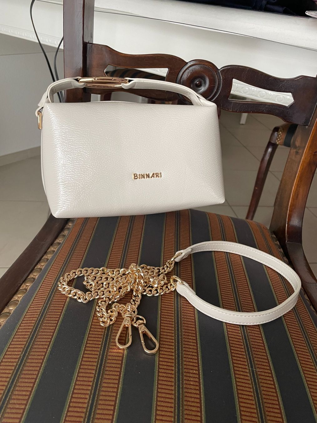 Taschen: Binnari Handtasche gebrochenes weiss – Neu (gemäss Beschreibung) aus Muttenz von einfach-schoen