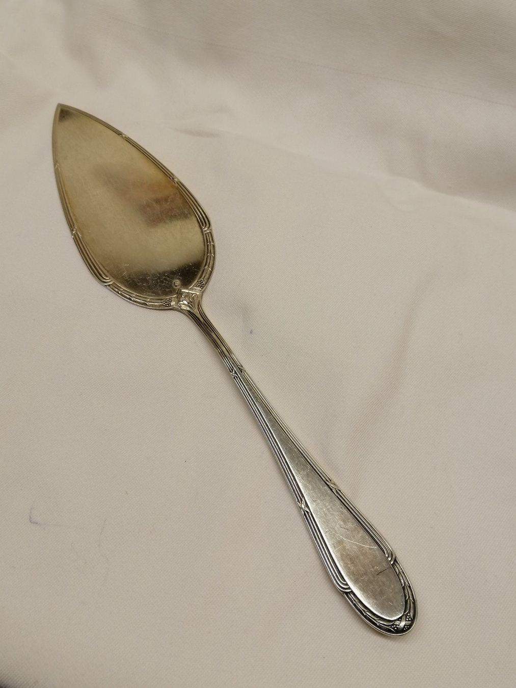 Bestecksets: Antiker Jugendstil Tortenheber – Gebraucht aus Rheinfelden von Cleopatra2000