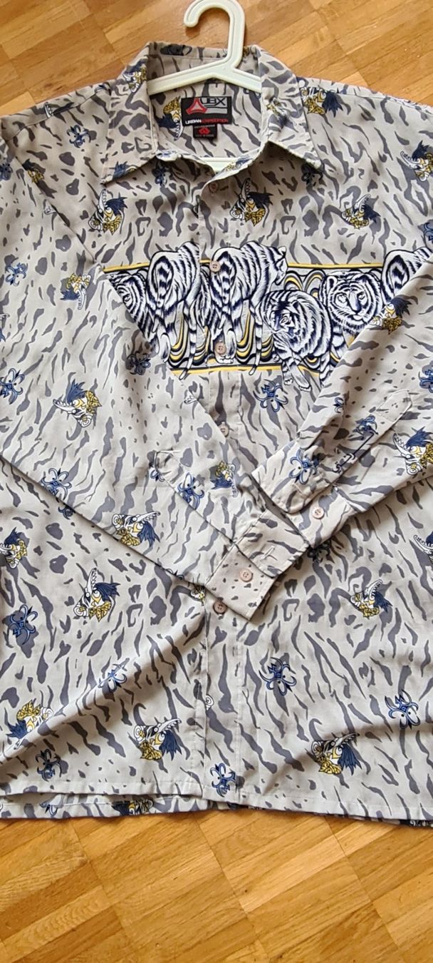 Camicie: Herren Tiger Hemd, Gr.52 – Usato da Steinhausen venduto da voj-de 1