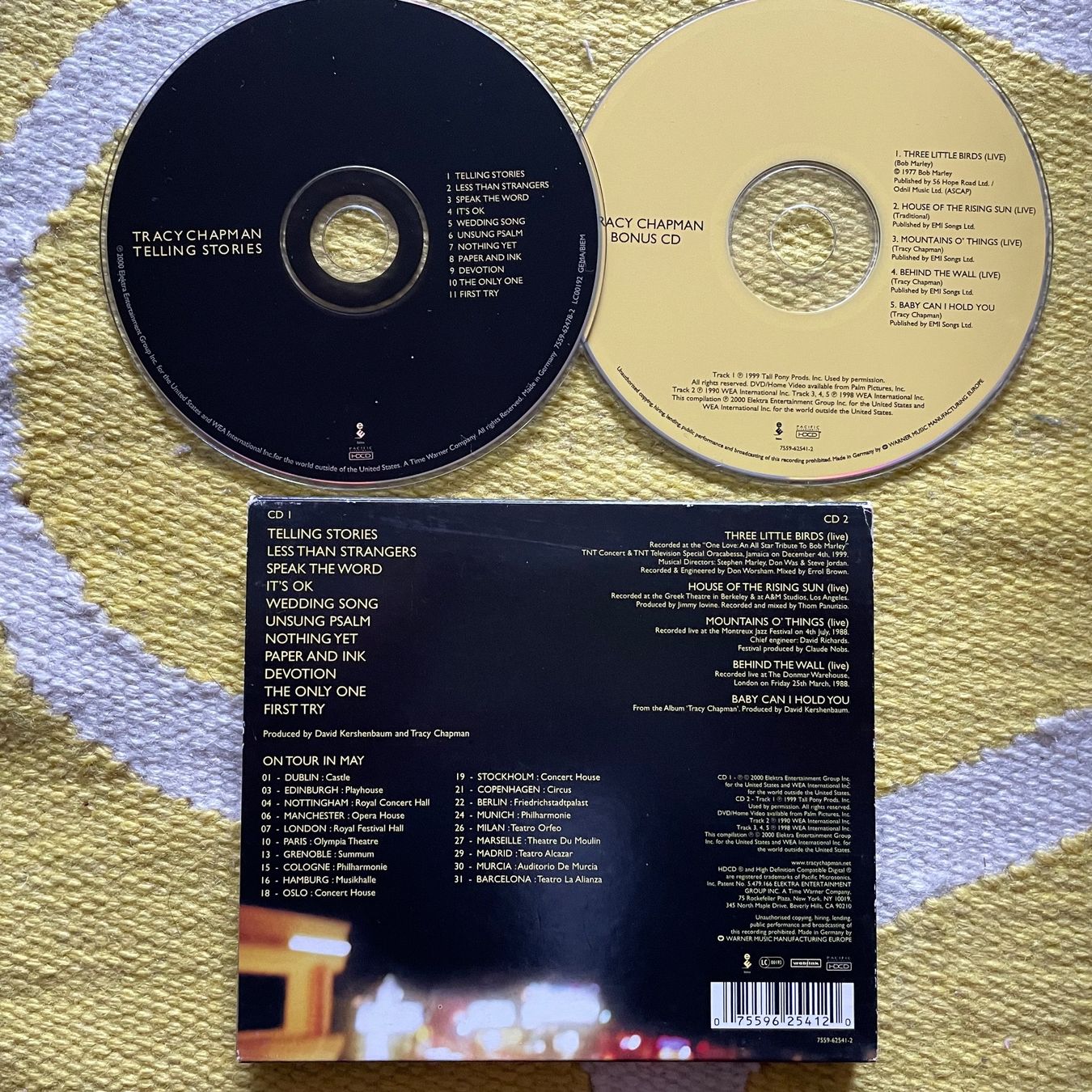 CDs: TRACY CHAPMAN-2CD TELLING STORIES SPECIAL EDITION – Gebraucht aus Rorschacherberg von  1