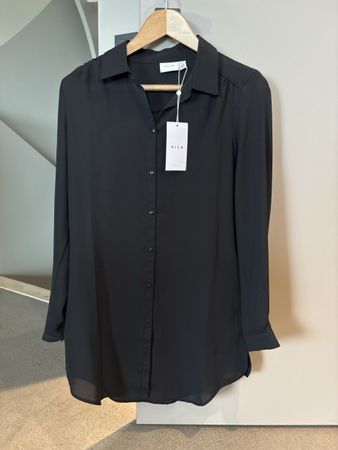 Schwarzes VILA Blusenshirt Gr. 34 NEU