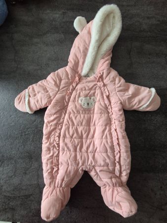Combinaison bébé taille 56