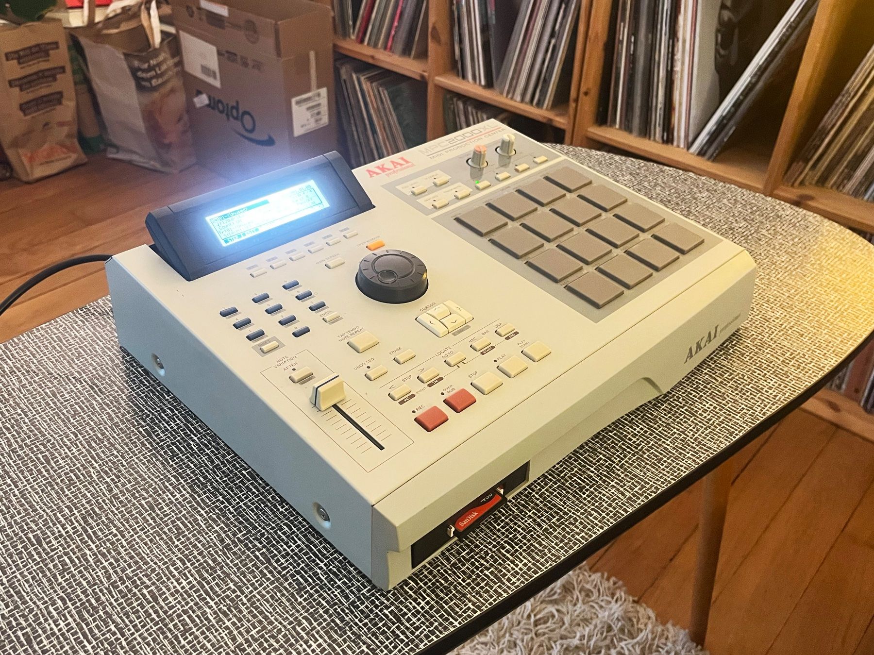 Akai Instruments de musique: Akai MPC 2000 XL – D'occasion à Zürich par datmax