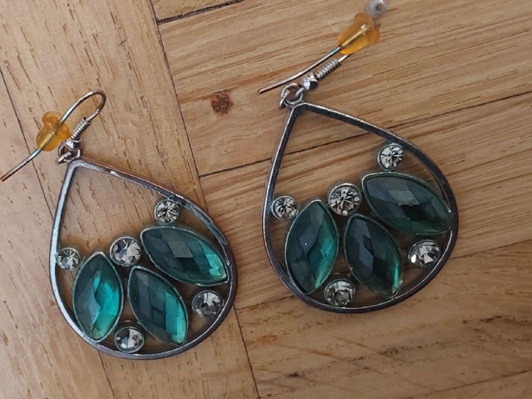 Altri gioielli: Set Modeschmuck neu Farbe petrol – Nuovo (secondo la descrizione) da Köniz venduto da scopello12 2