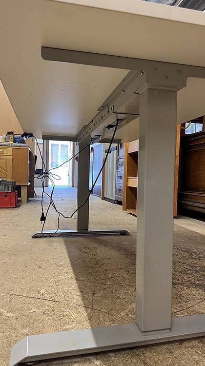 Bureaux: Bürotisch – D'occasion à Rorschach par kal_7tcg 2