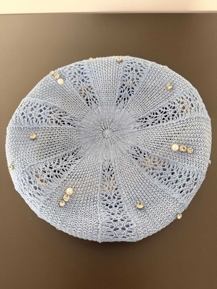 Max Mara Copricapi, berretti & cappellini: Max Mara Embellished Knitted Beret – Nuovo (secondo la descrizione) da Lugano venduto da fer_ckb9 3