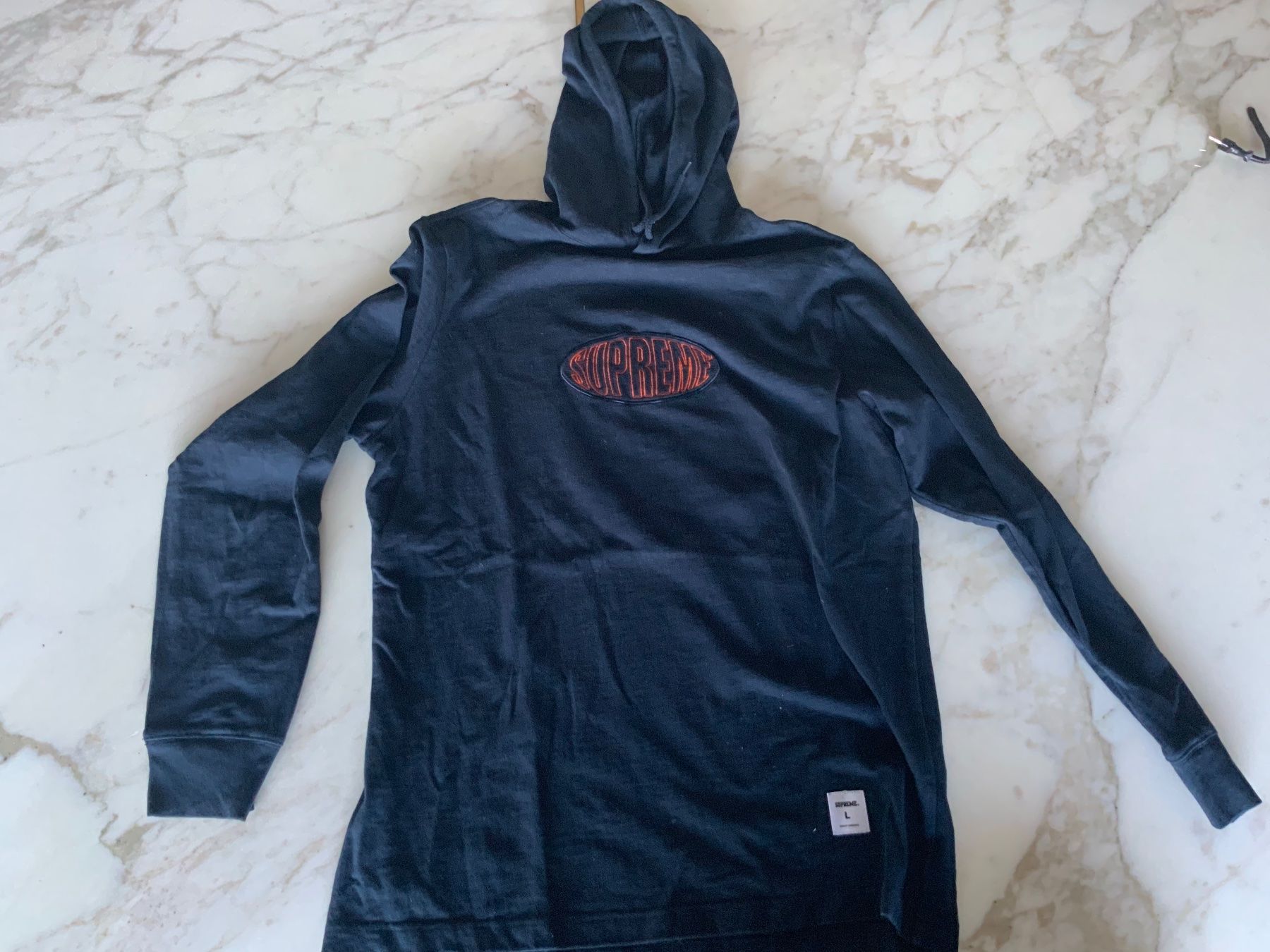 Maglioni & Felpe: Supreme Hoodie – Usato da Dielsdorf venduto da Anthony111