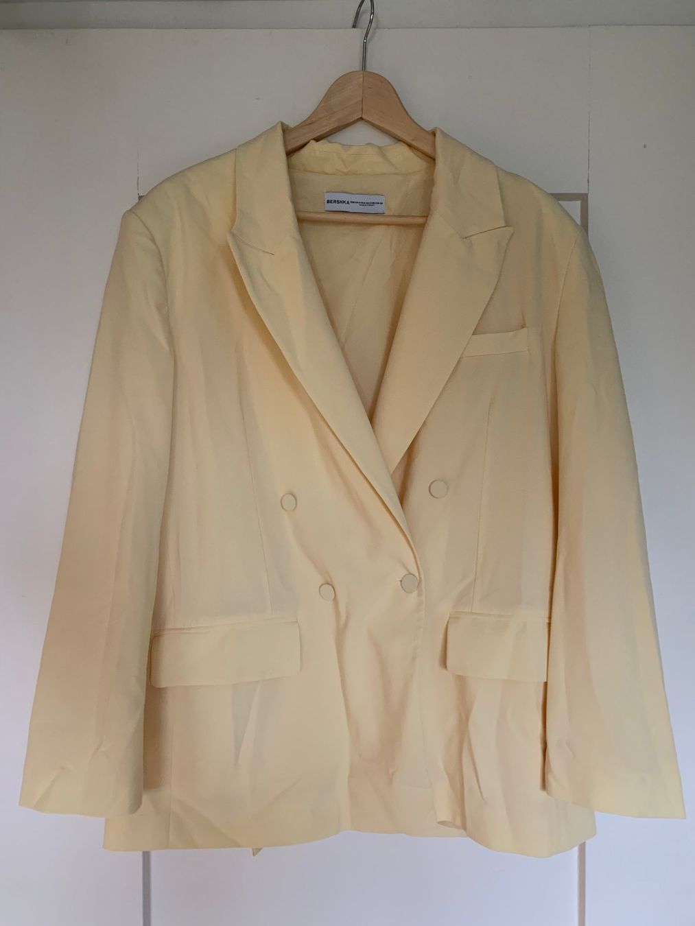 Bershka Jacken: Blazer – Gebraucht aus Winterthur von Drachenrose 3