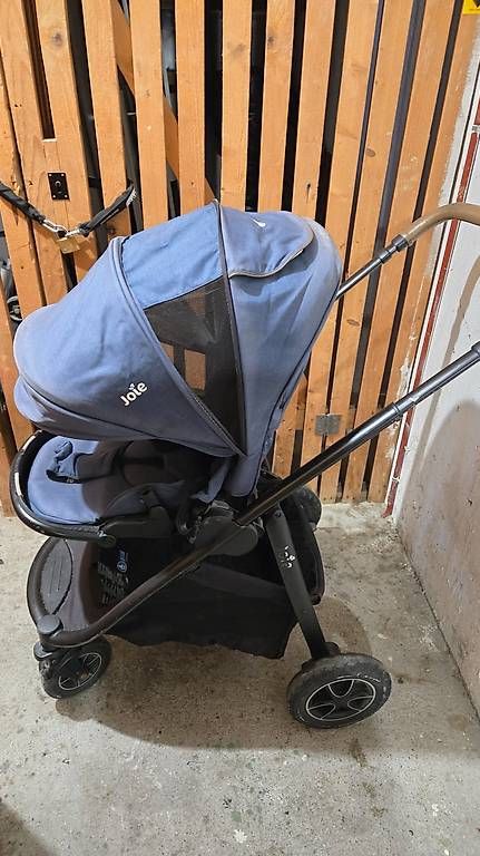 Carrozzine: Poussette Joie Navy – Usato da Renens VD venduto da deb_gv7y 1