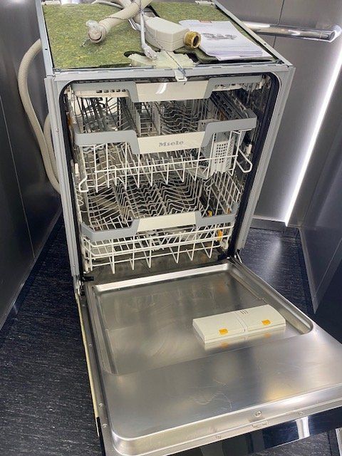 Miele Lavastoviglie: Abwaschmaschine Miele G3625-SCi JG. 20.11 2024 – Usato da Niederhasli venduto da Tigerproduct 7