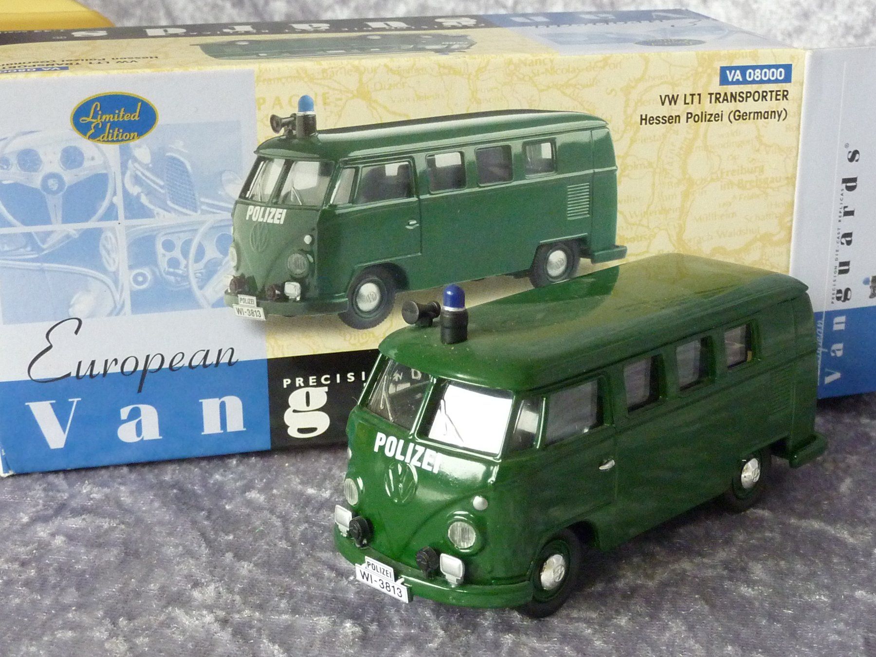 Volkswagen Modellini d'auto: VW Bus T1 Polizei  1:43 – Nuovo e nell'imballaggio originale da Dürrenäsch venduto da modellautos4you