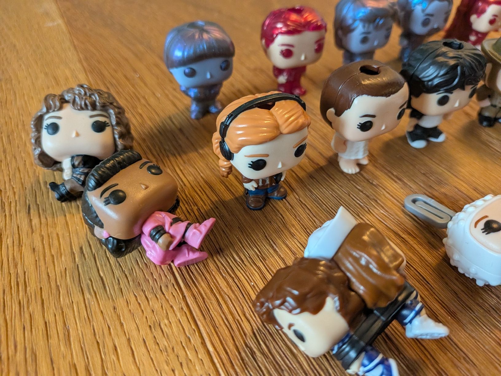 Funko Statuette: 16 Kinderjoy Stranger Things Figuren – Nuovo (secondo la descrizione) da Wald ZH venduto da rammyly 1