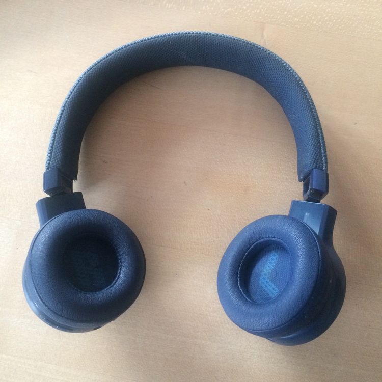 JBL Kopfhörer: Kopfhörer JBL LIVE460NC – Gebraucht aus Thalwil von Salome99