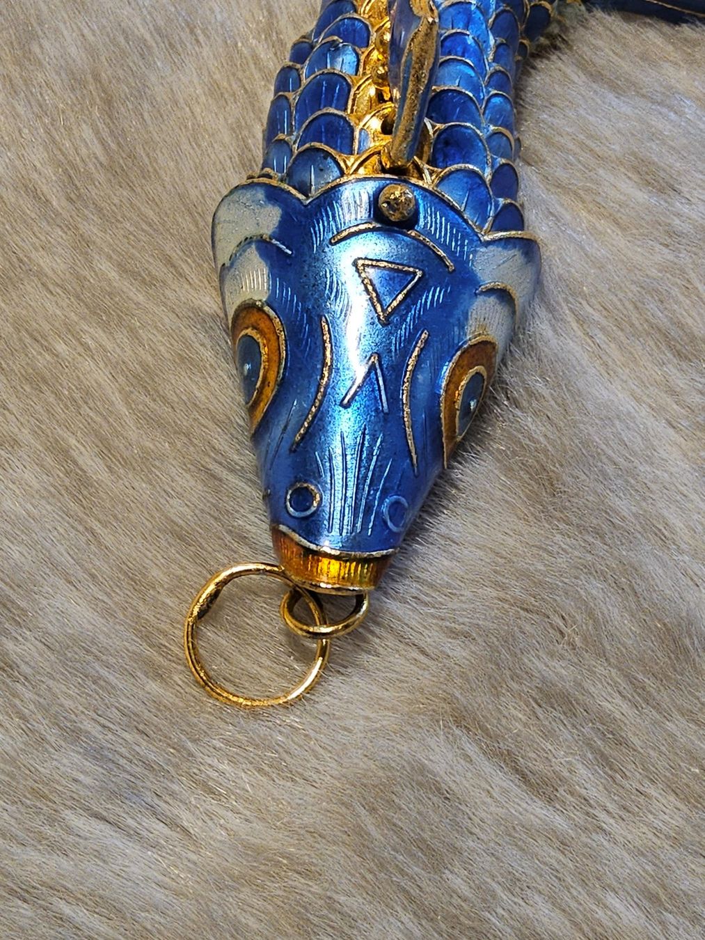 Pendentifs: Trendiger grosser Email Anhänger Gliederfisch – D'occasion à Zürich par SciTec 1