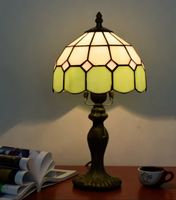 Lampe de table de style Tiffany ,  en verre teinté