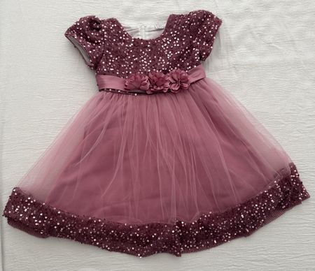 Festliches Kleid für Mädchen