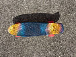 Lot de 2 skates cruisers enfant type Penny board