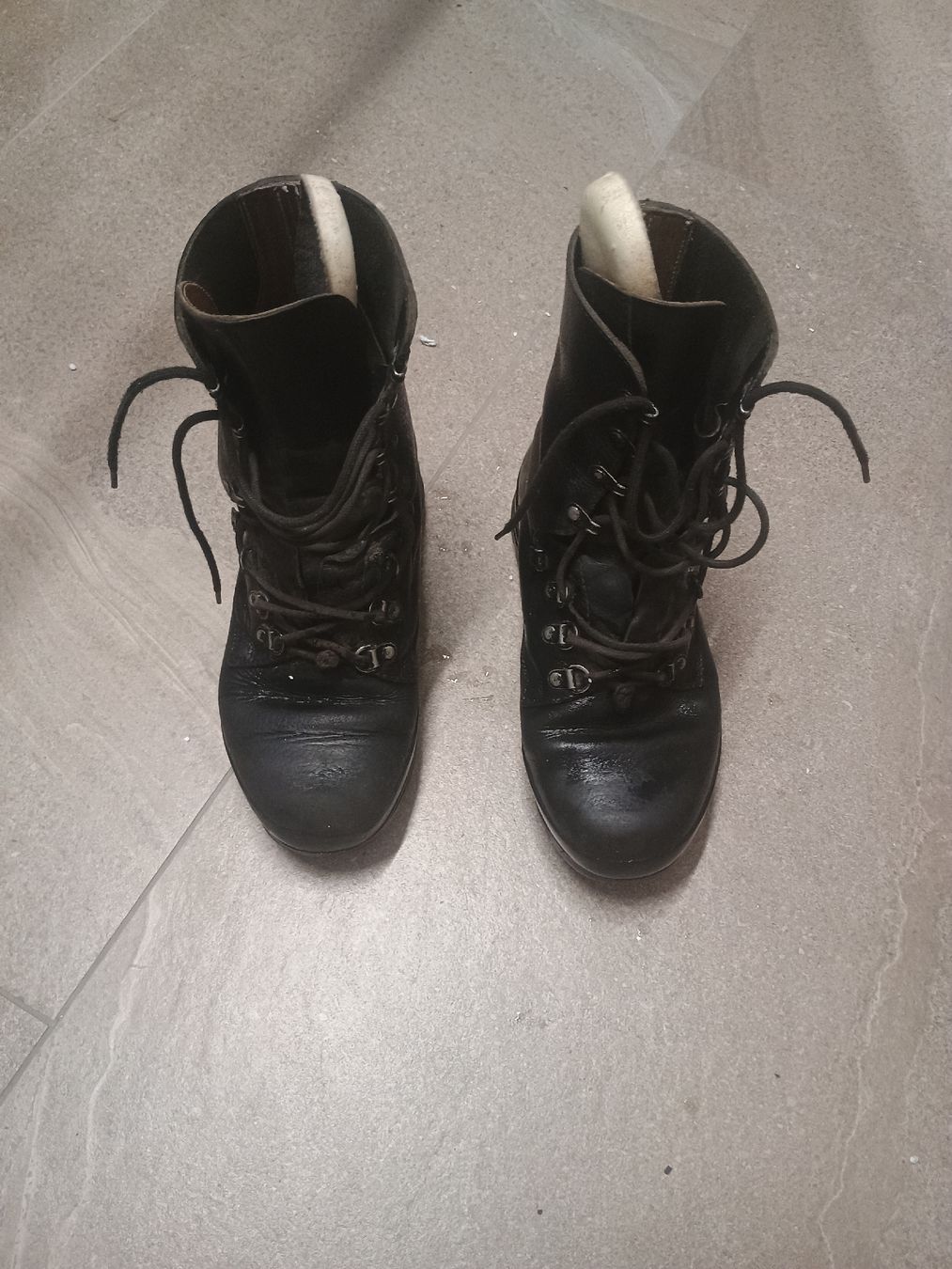 Schweizer Armee Herrenschuhe: Schweizer Armeestiefel Gr. 42 – Gebraucht aus Bremgarten AG von sra_fgd2