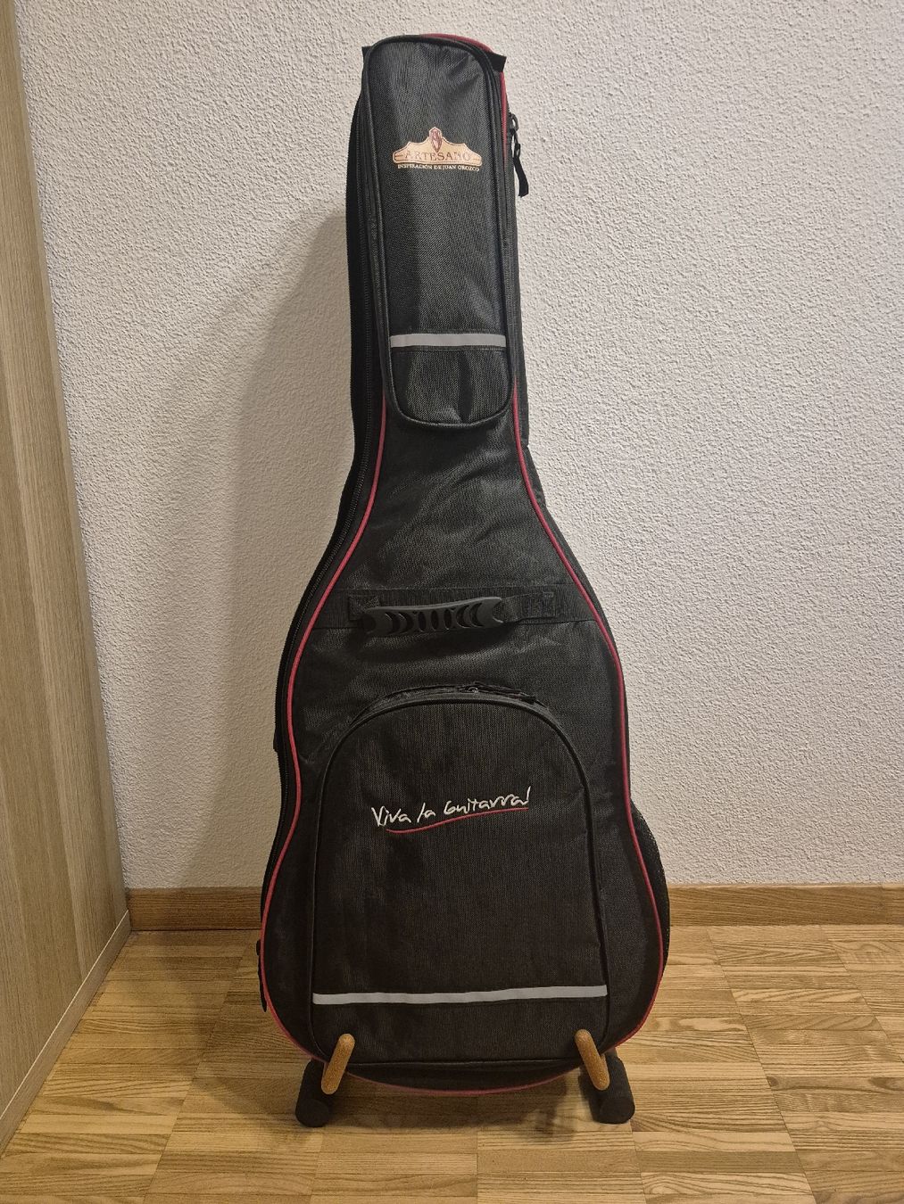 Instruments de musique: Gitarre Artesano – D'occasion à Ibach par OnishaT 2