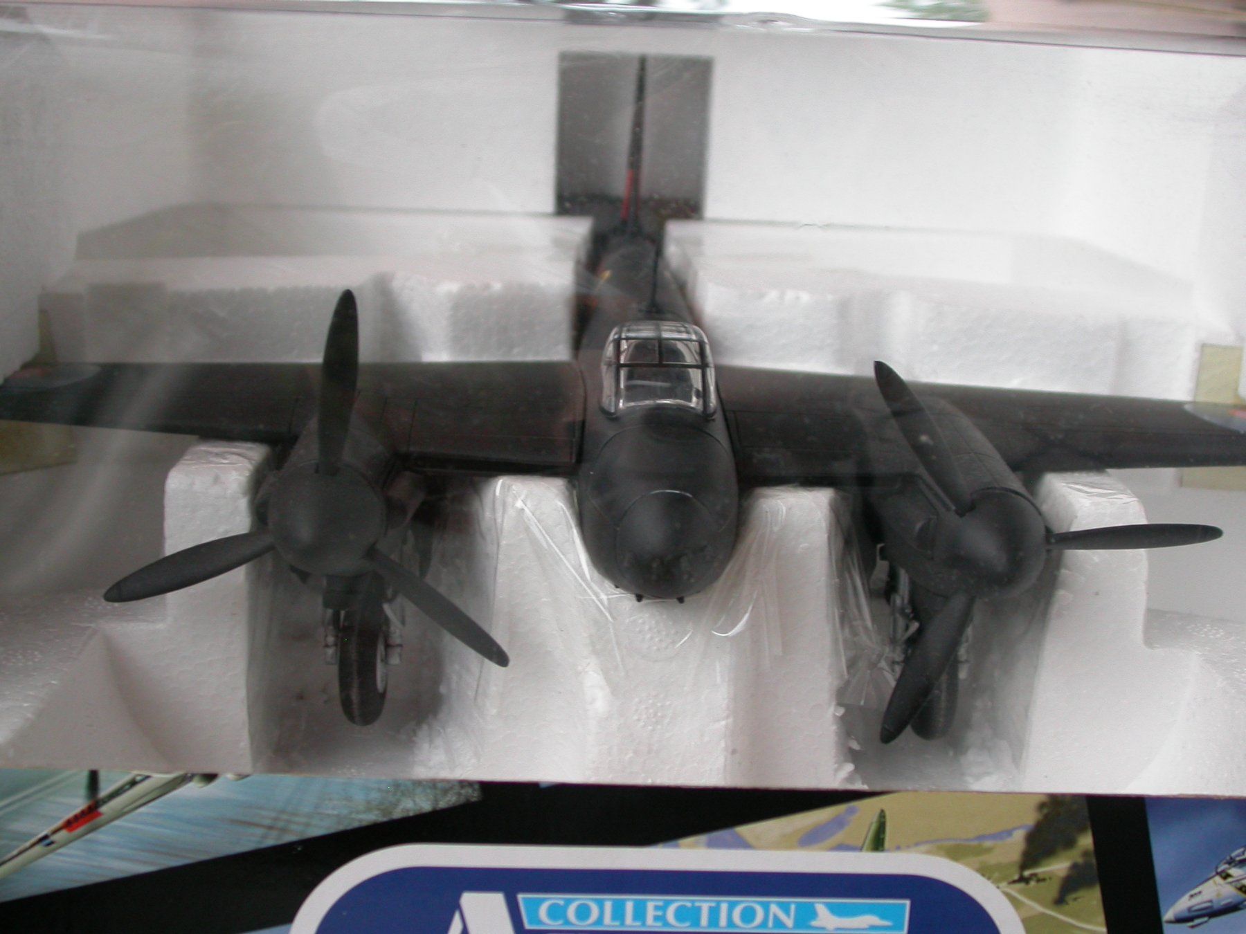 Franklin Mint Kit di modellismo & Modellini statici: DH98 Mosquito Metallmodell 1:48 – Nuovo e nell'imballaggio originale da Zürich venduto da Marcel6887 1